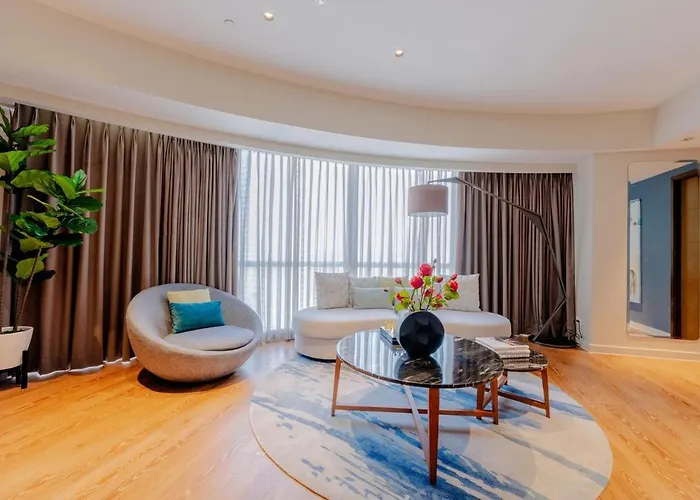 Stunning Panorama With Pool Apartamento *