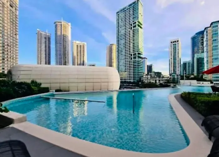 Apartamento Stunning Panorama With Pool Manila