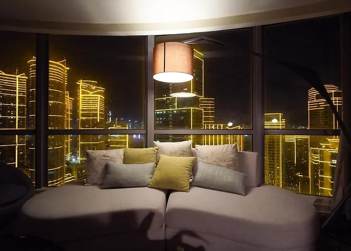 Stunning Panorama With Pool Manila